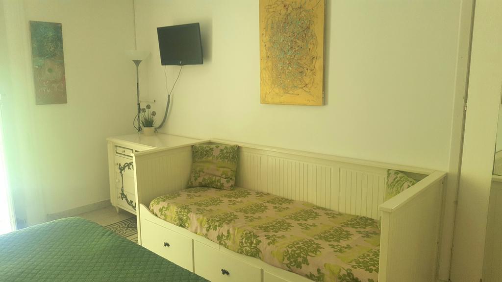 B&B Platamon Neapel Exteriör bild