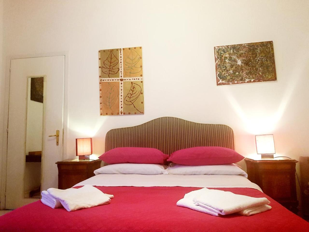 B&B Platamon Neapel Exteriör bild